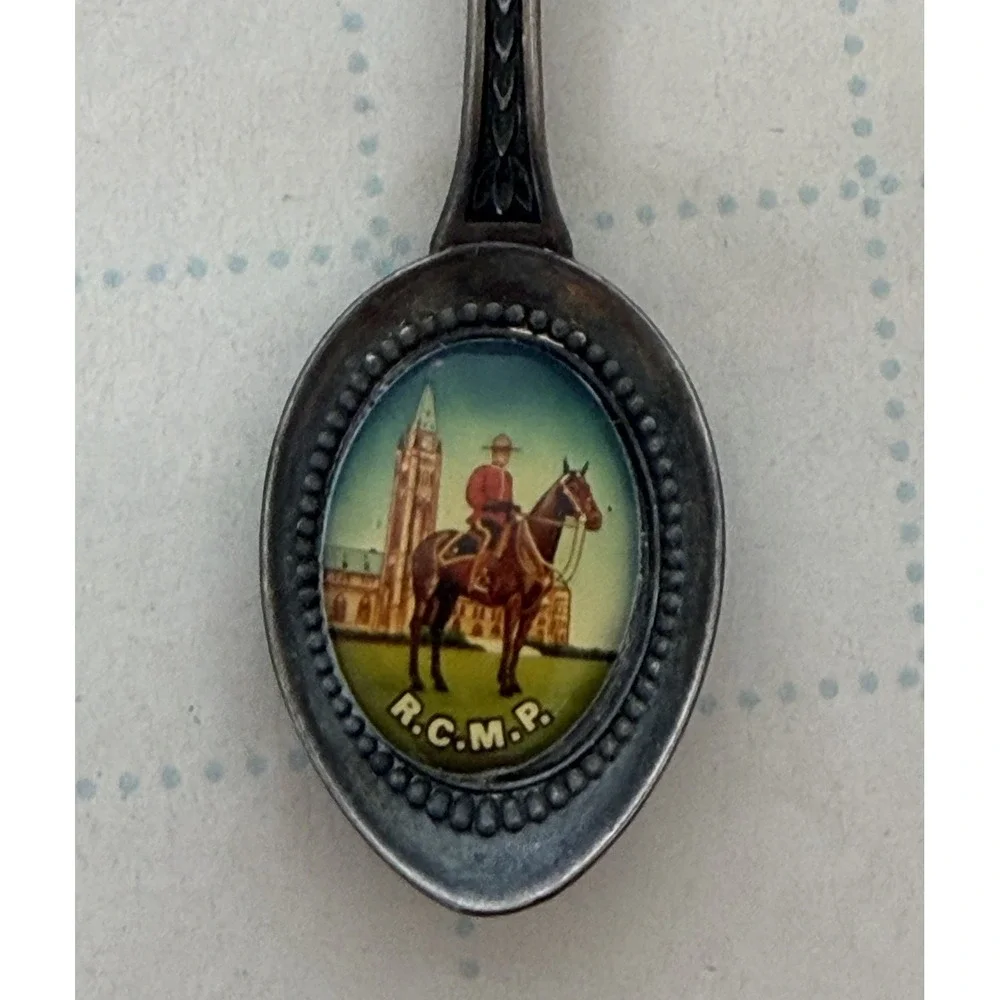 Niagara Falls Canada Souvenir Spoon‎ Perfection Plate Silverplated Collectible